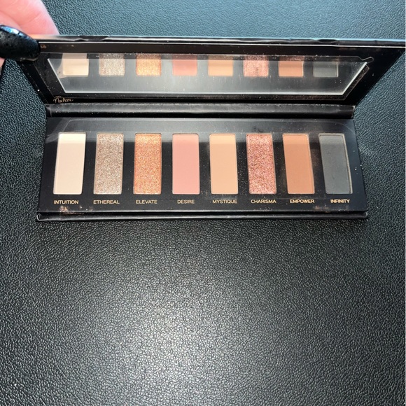 Karmela Cosmetics - Picture 3 of 6